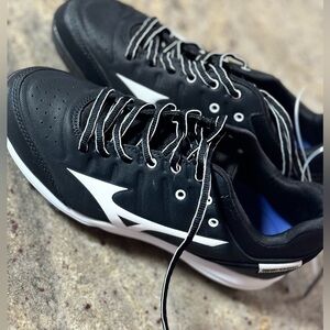 Mizuno Softball cleats